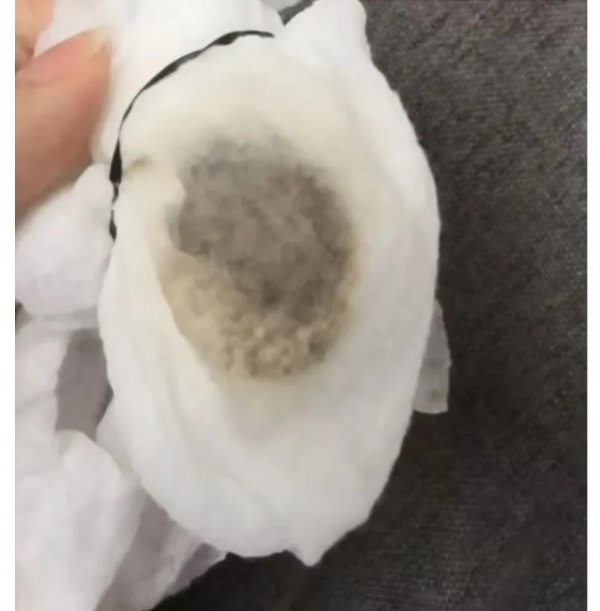 雅休配资 “自来水有异味，洗完手臭” 水务公司致歉：每户减免5吨水费